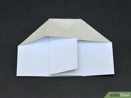 Napravite origami stolicu Korak 8