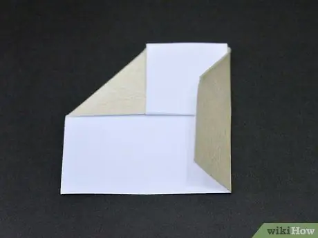 Naredite origami stol 10. korak