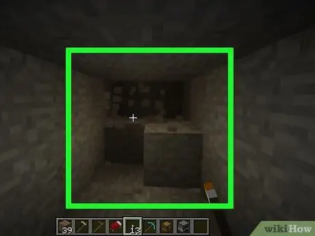 Nrhiav thiab Mine Pob Zeb Diamond nrawm ntawm Minecraft Kauj Ruam 7