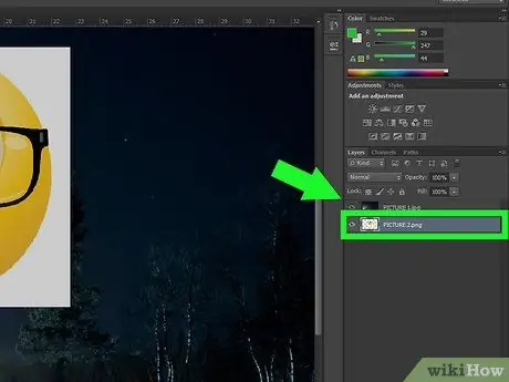 Izlīdziniet vienu attēlu citā Photoshop 9. darbībā