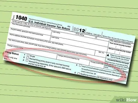 Punan ang IRS Form 1040 Hakbang 2