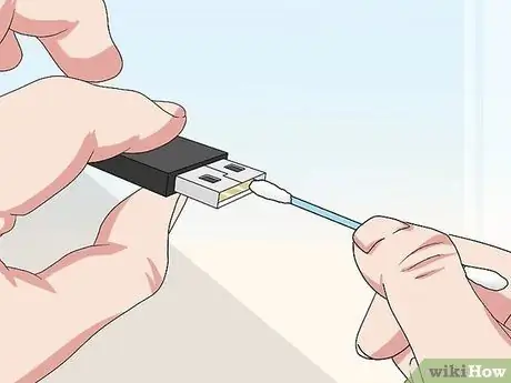 USB फ्लैश ड्राइव चरण 40 की मरम्मत करें