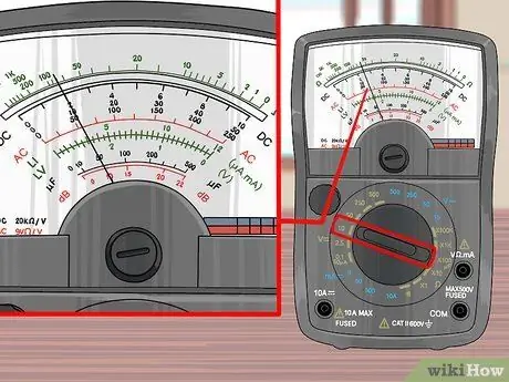 Gebruik 'n voltmeter Stap 10