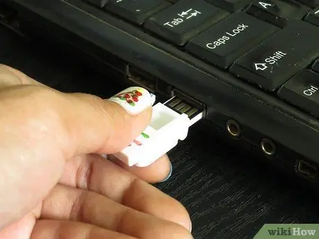 Faylları Memory Stick -ə əlavə edin Addım 1