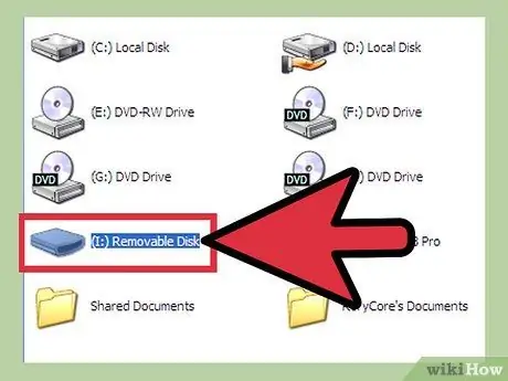 Agregar archivos a un Memory Stick Paso 4