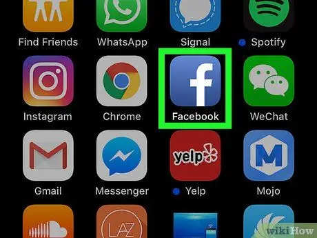 احذف مقاطع الفيديو من Facebook على iPhone أو iPad الخطوة 1