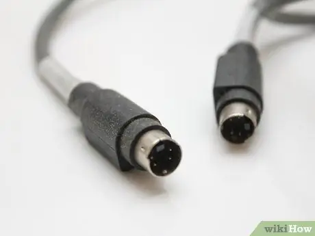 'Wastong Gumamit ng "S" Video Cables Hakbang 3