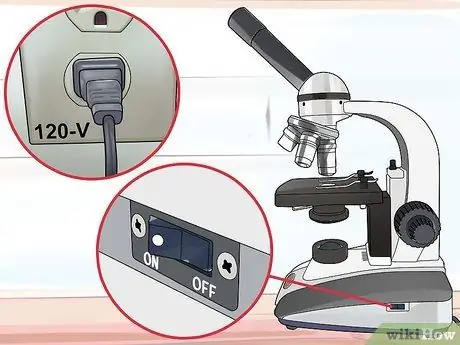 Gumamit ng isang Compound mikroskopyo Hakbang 2