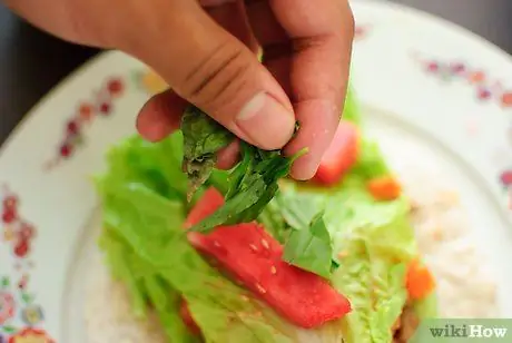 Membuat Sandwich Wraps Langkah 9