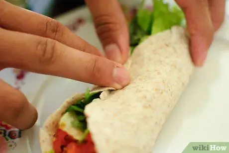 Membuat Sandwich Wraps Langkah 10