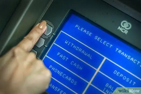 Vyberte hotovosť z automatizovaného bankomatu, krok 5