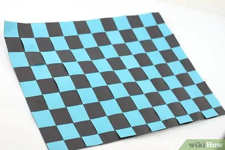 ทำ Placemats โดยการทอกระดาษแถบเบื้องต้น