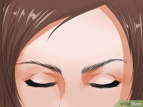 Réparer les sourcils touffus Étape 5