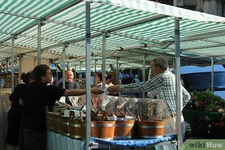 Maak geld deur stap 4 te koop en te verkoop