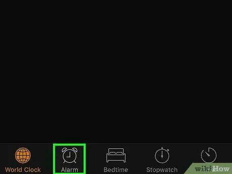 Still inn en alarm på en iPhone -klokke Trinn 2