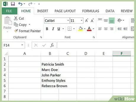 Microsoft Excel тизмесиндеги өзүнчө талааларга өзүнчө аттарды жана фамилияларды бөлүңүз 1 -кадам