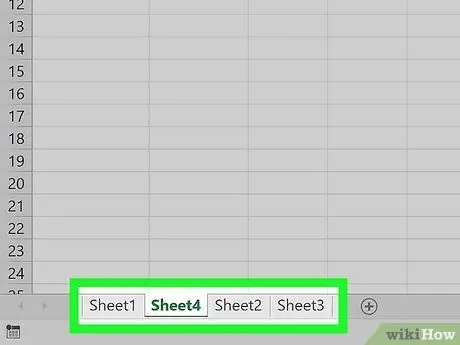 Ntxiv footer hauv Excel Kauj Ruam 2