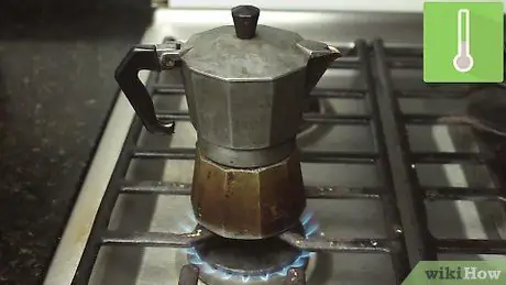 Use una cafetera espresso Paso 12