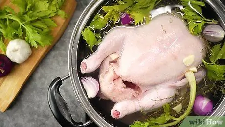 Pakuluan ang Manok Hakbang 4