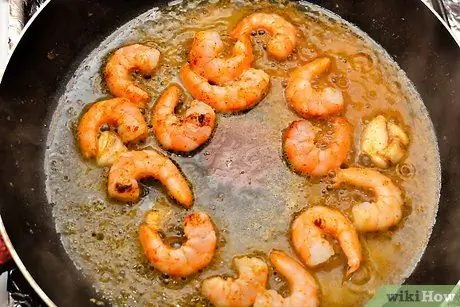 Shrimp Scampi Step 9 даярдаңыз